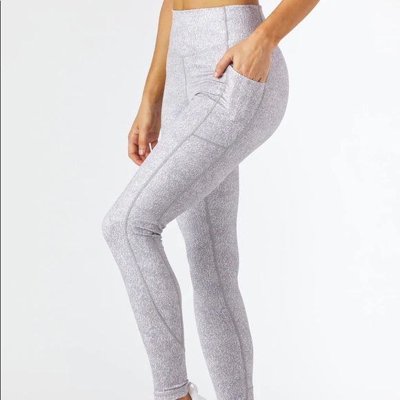 Glyder Pants - Glyder Taper Legging Gray Static